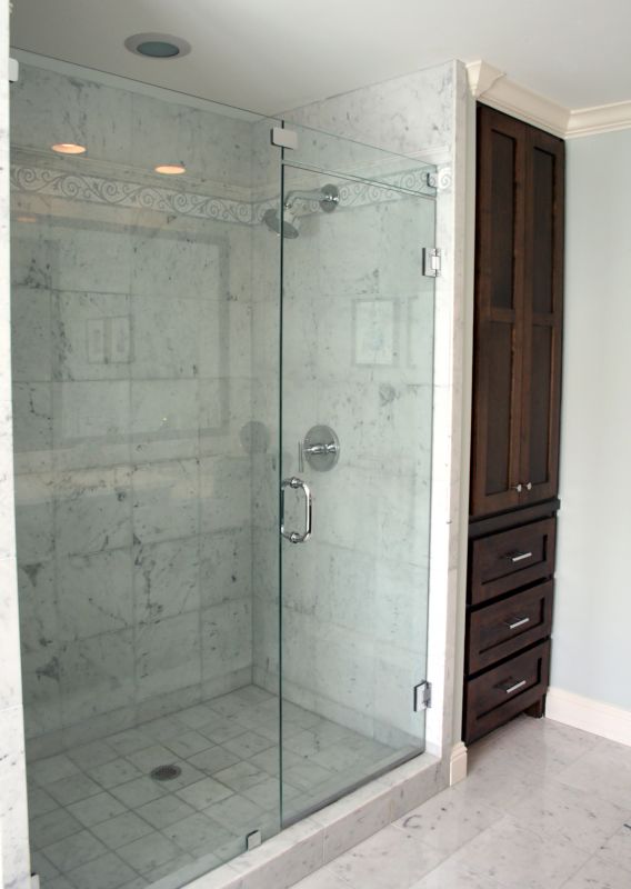 Minimalist Shower Setup